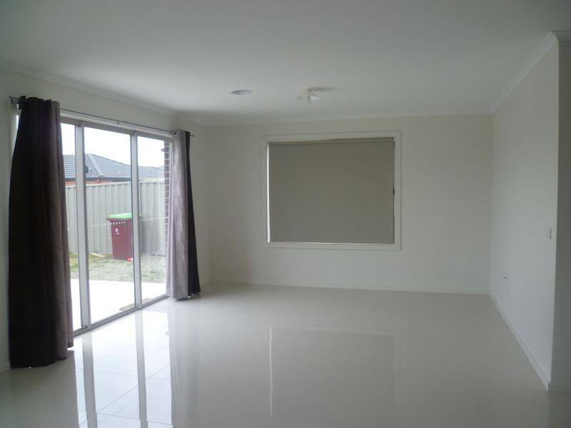 4 Tankard Drive, Cranbourne VIC 3977