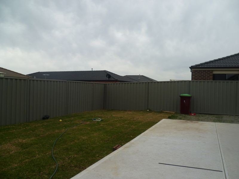 4 Tankard Drive, Cranbourne VIC 3977