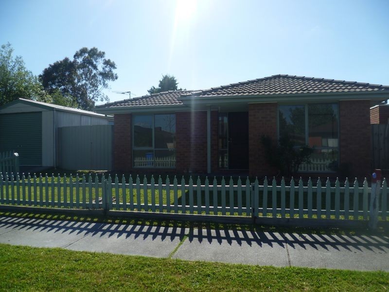 13 Rachel Drive, Cranbourne VIC 3977