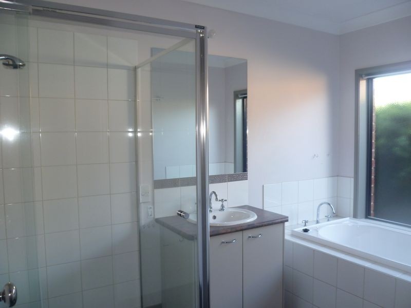 59 Boronia Avenue, Cranbourne VIC 3977