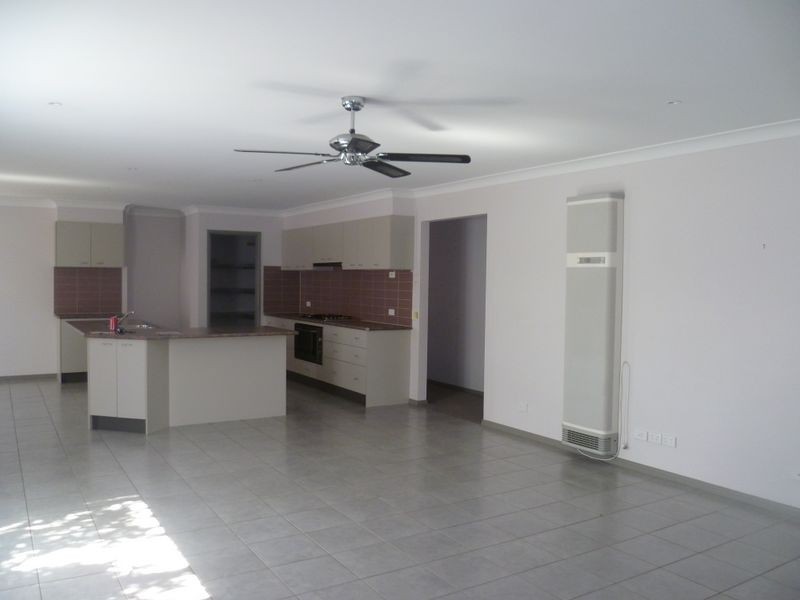 59 Boronia Avenue, Cranbourne VIC 3977