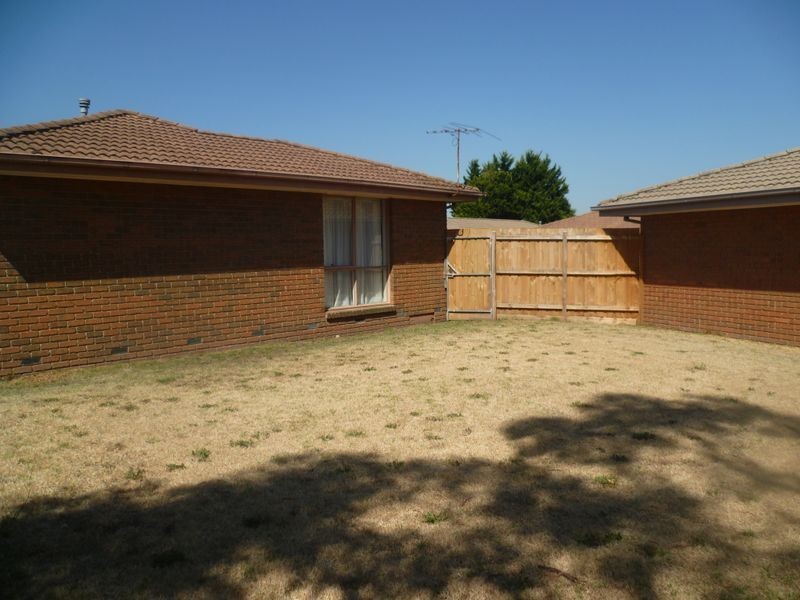 7/4 Blueberry Close, Cranbourne VIC 3977