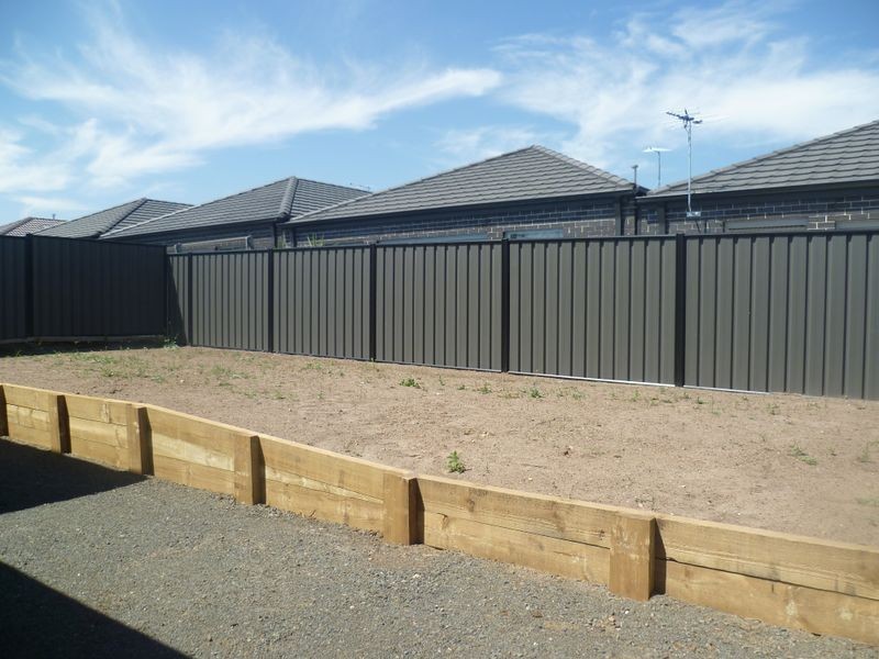 10 Hanoverian Street, Cranbourne VIC 3977