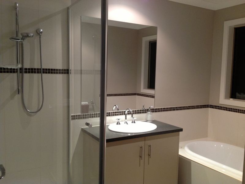 17 Maddock Drive, Cranbourne VIC 3977