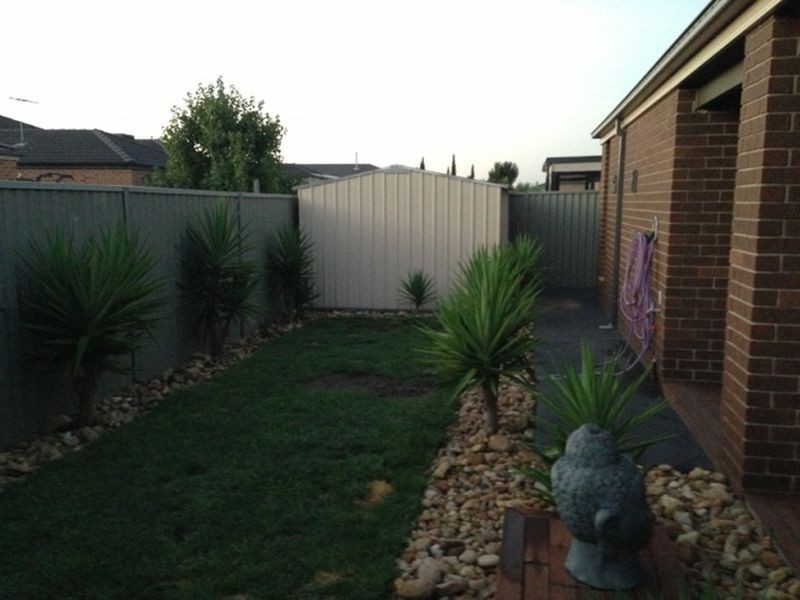 17 Maddock Drive, Cranbourne VIC 3977