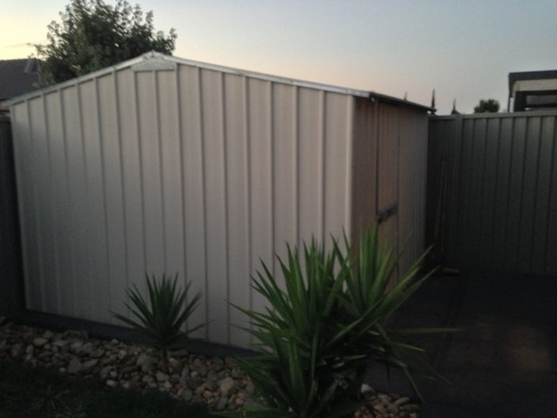 17 Maddock Drive, Cranbourne VIC 3977