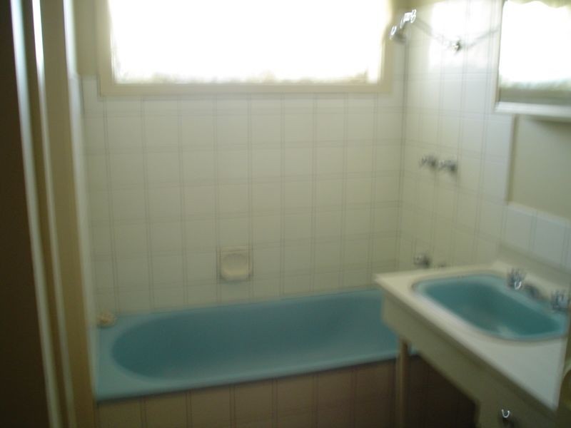 2/15 Walter Street, Cranbourne VIC 3977