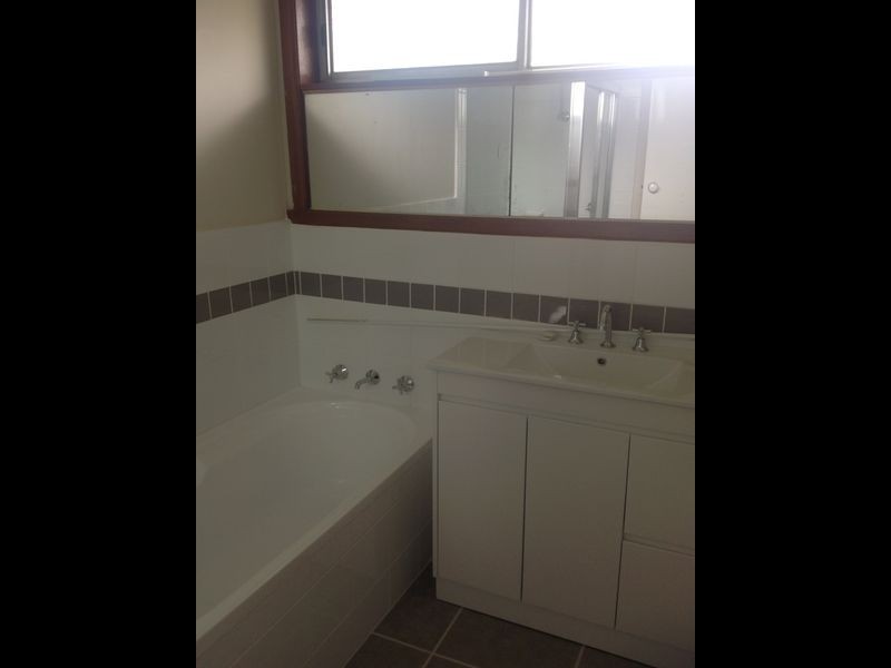 2/19 Cranbourne Drive, Cranbourne VIC 3977