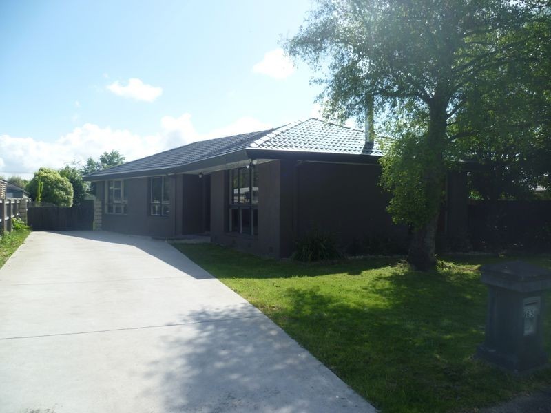 63 Cochrane Street, Cranbourne VIC 3977