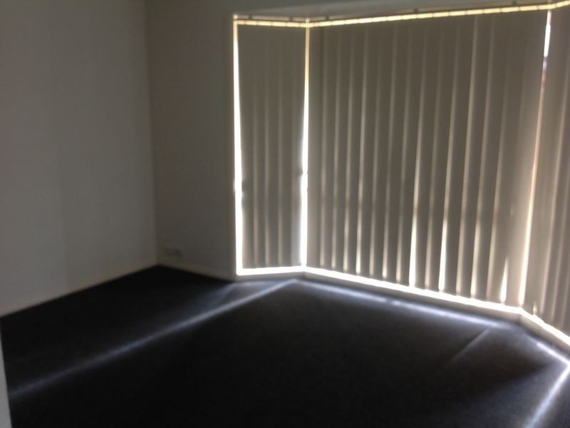 39 Bellbrae Crescent, Cranbourne VIC 3977