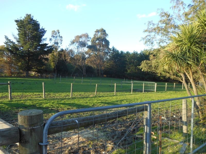 195 Pearcedale Road, Cranbourne South VIC 3977