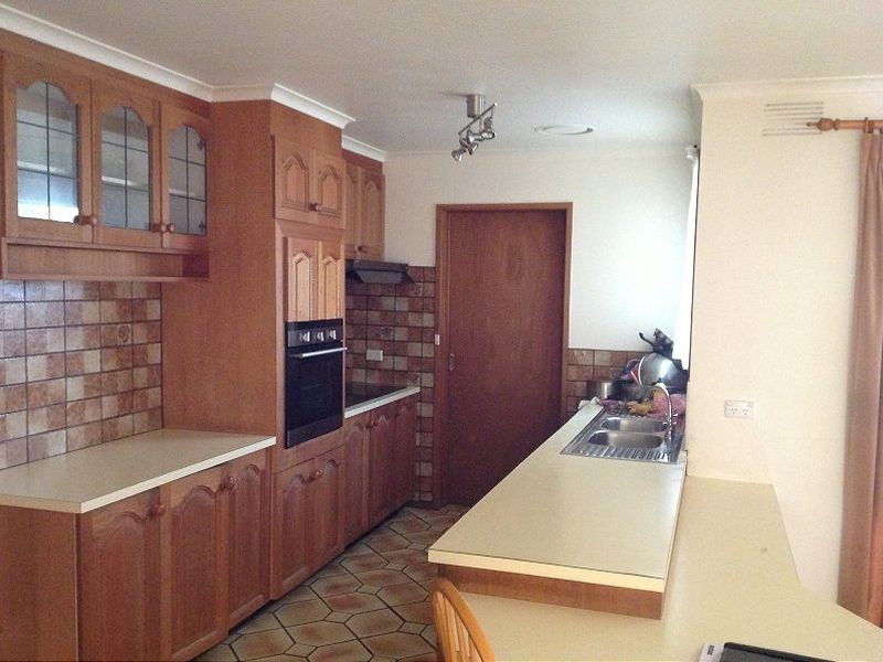 110 Moores Road, Clyde VIC 3978