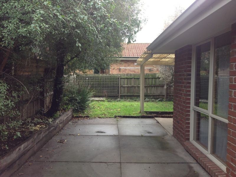 36 Sunnyside Drive, Berwick VIC 3806