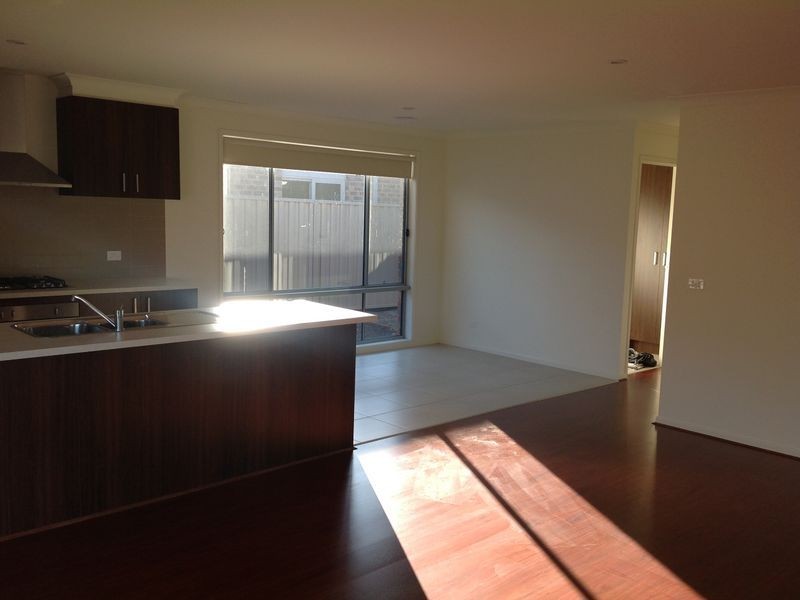 302 Casey Fields Boulevard, Cranbourne VIC 3977