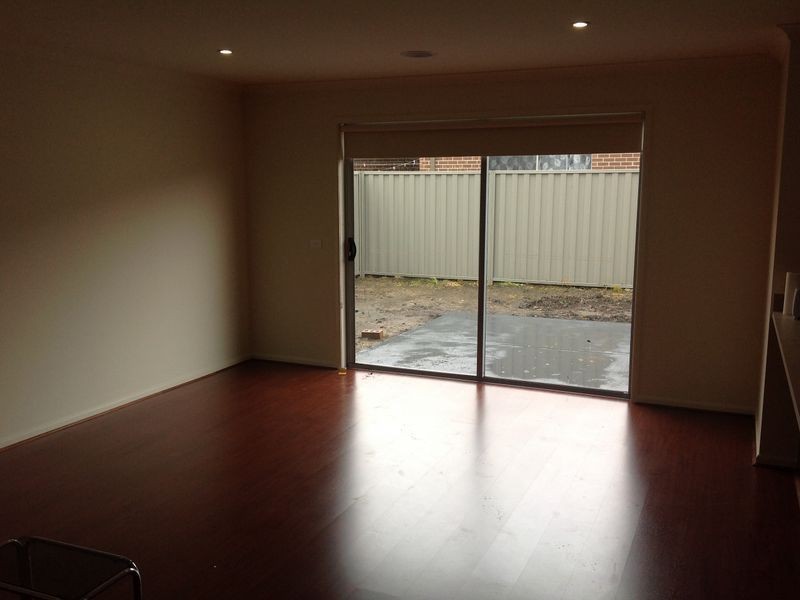 302 Casey Fields Boulevard, Cranbourne VIC 3977