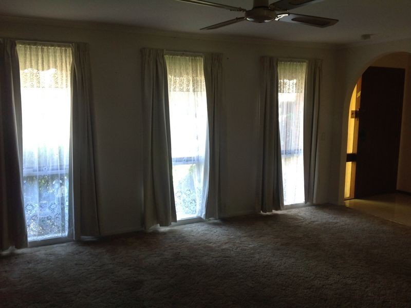 8 Hume Court, Cranbourne VIC 3977