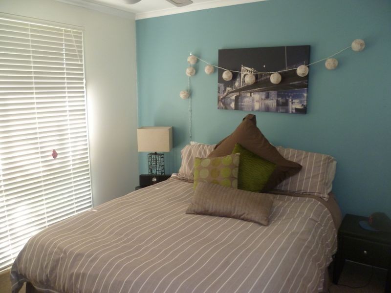 43 Bernborough Ave, Cranbourne VIC 3977