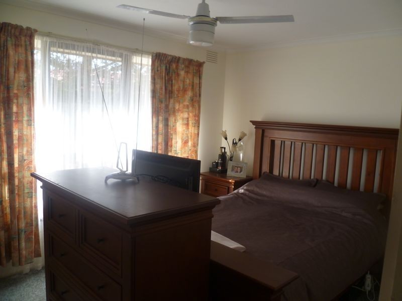 40 Wallace Road, Cranbourne VIC 3977