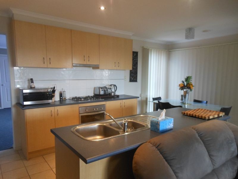34 Merribah Way, Cranbourne VIC 3977