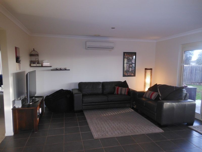 29 Phoenix Avenue, Cranbourne VIC 3977