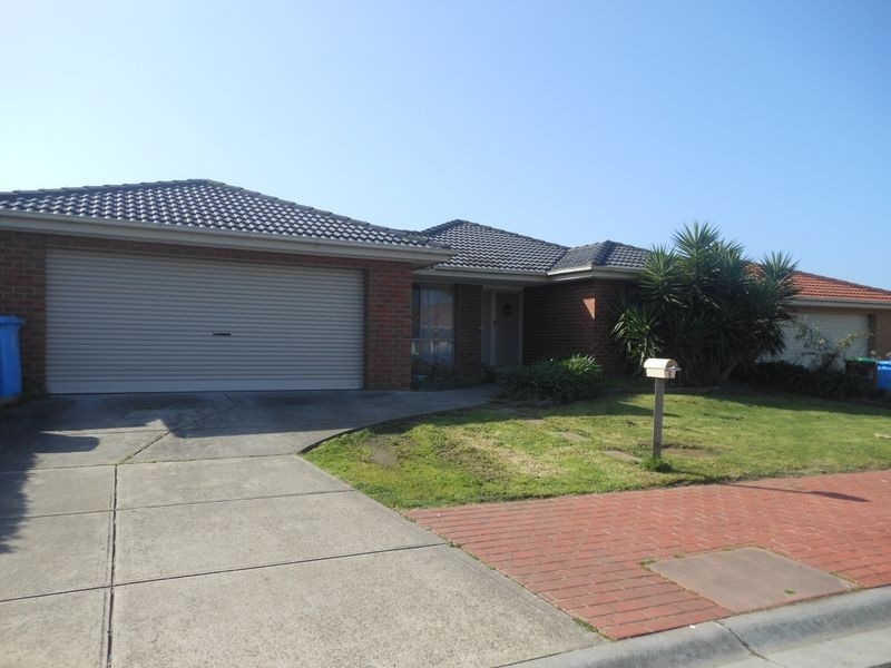 5 Roebourne Mews, Cranbourne VIC 3977