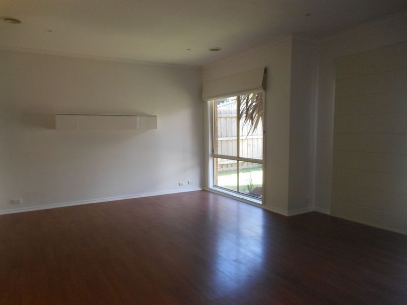 3 Kirren Close, Cranbourne VIC 3977