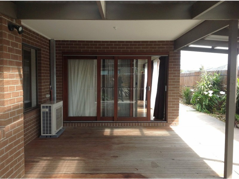 76 Bradford Drive, Cranbourne VIC 3977