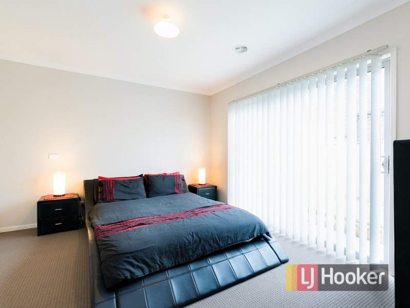 53 Tankard Drive, Cranbourne East VIC 3977