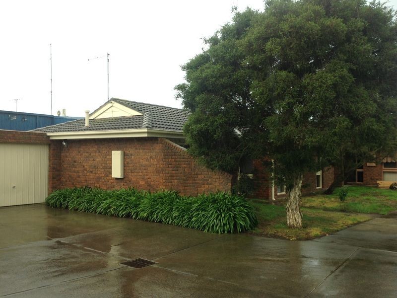 Unit 2/6 Smethurst Street, Cranbourne VIC 3977