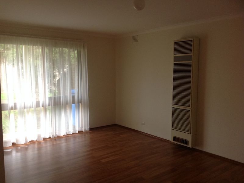 Unit 2/6 Smethurst Street, Cranbourne VIC 3977