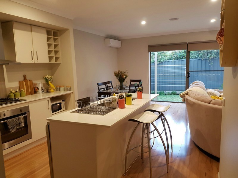 12 Canmore Street, Cranbourne East VIC 3977