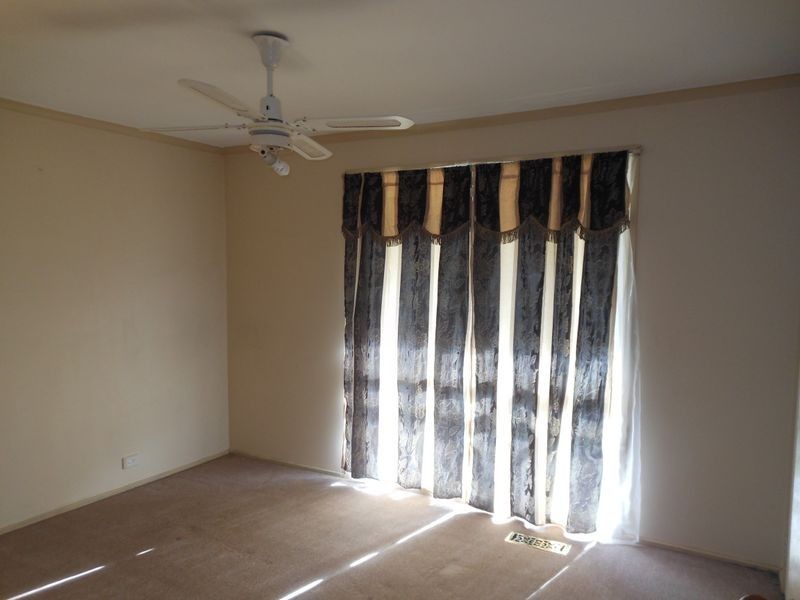 7 Lachlan Close, Cranbourne VIC 3977