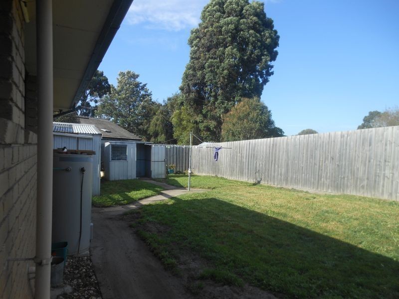 22 Dunbar Avenue, Cranbourne VIC 3977