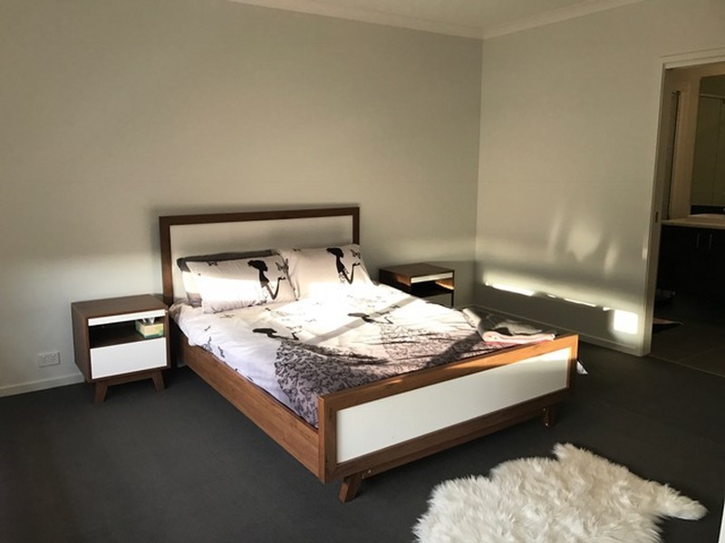 2 Timble way, Clyde North VIC 3978