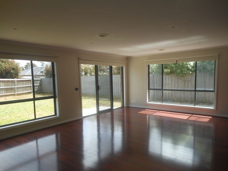 4/21 Elizabeth Street, Cranbourne VIC 3977