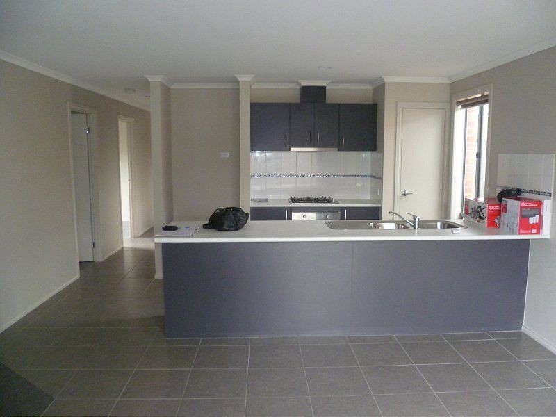 4 Rockford Street, Pakenham VIC 3810