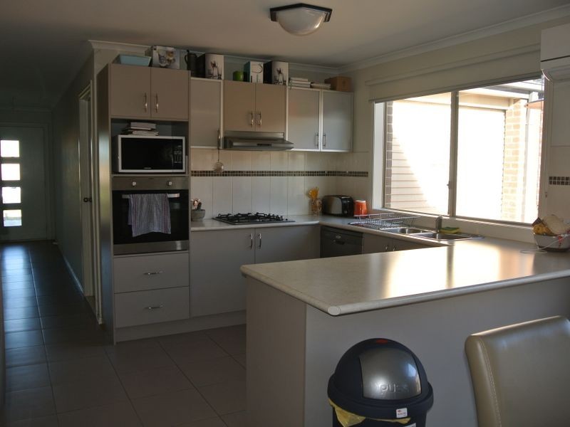 232 Evans Road, Cranbourne West VIC 3977
