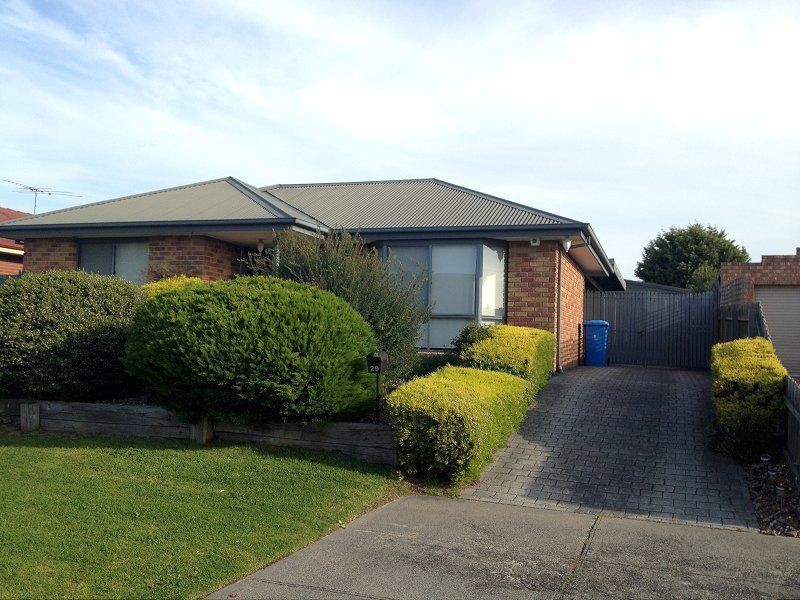 29 Andrea Crescent, Cranbourne VIC 3977