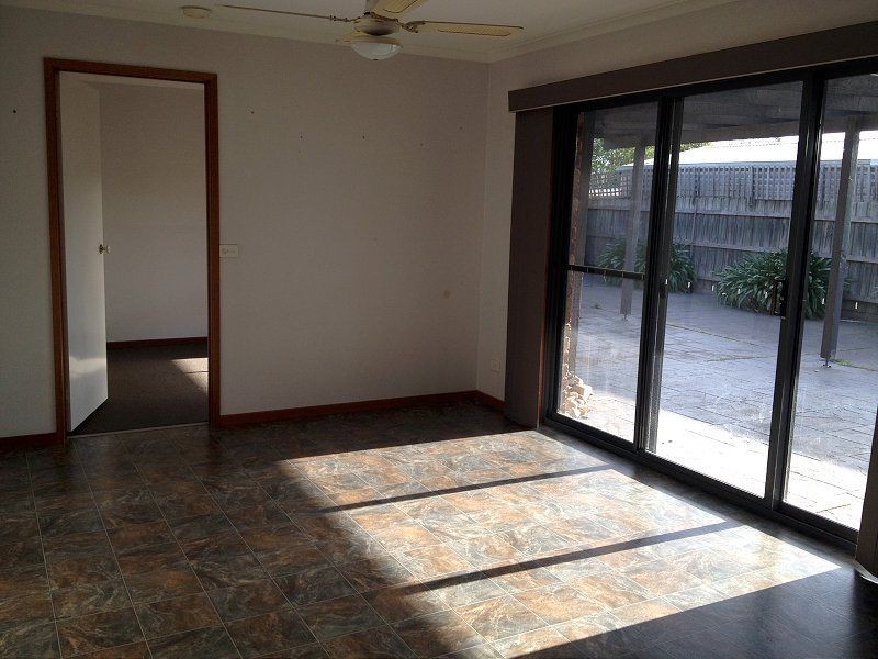 29 Andrea Crescent, Cranbourne VIC 3977