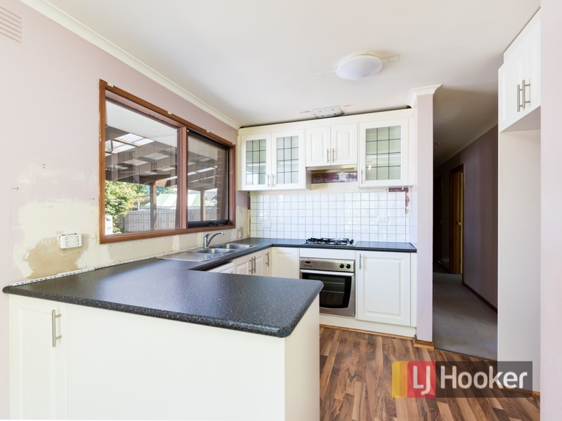 1 Lamont Crescent, Cranbourne VIC 3977