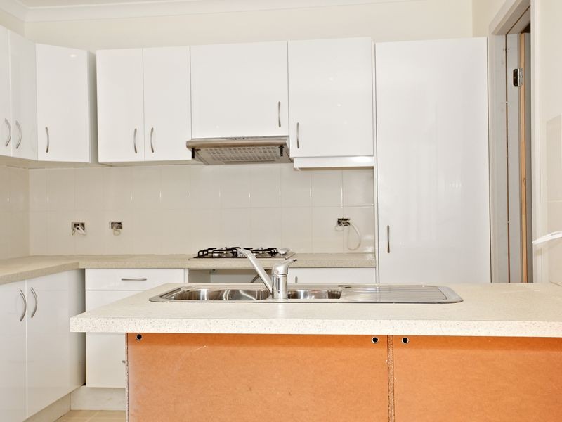 Unit 2/23 Clarendon Street, Cranbourne VIC 3977
