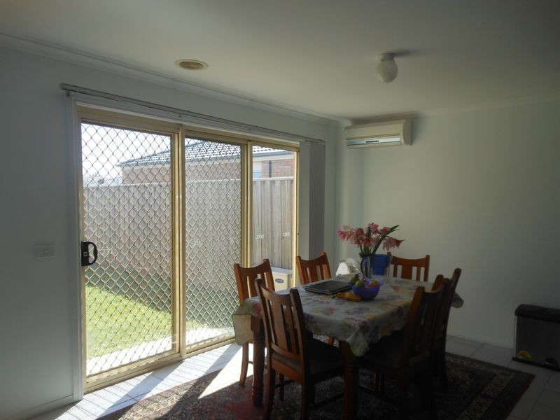 35 Honey Myrtle Way, Cranbourne VIC 3977
