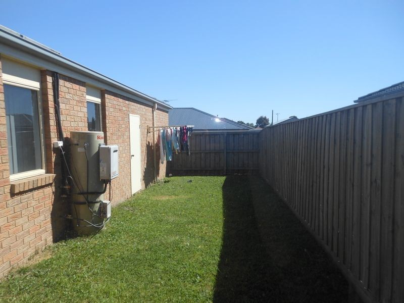 35 Honey Myrtle Way, Cranbourne VIC 3977