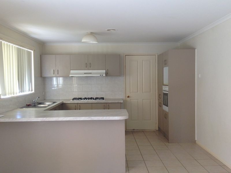 1 Connor Mews, Cranbourne VIC 3977