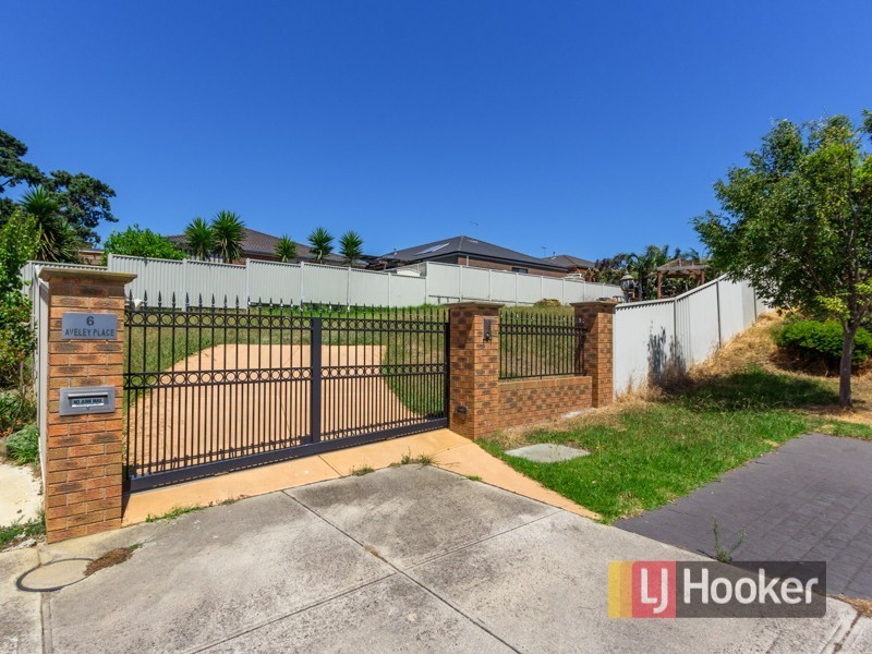 6 Aveley Place, Cranbourne East VIC 3977