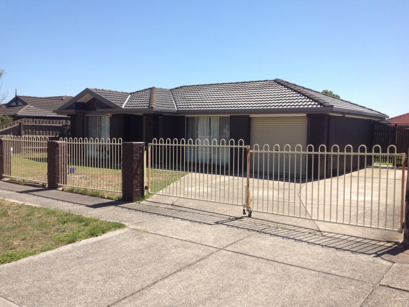 21 Jessie Street, Cranbourne North VIC 3977