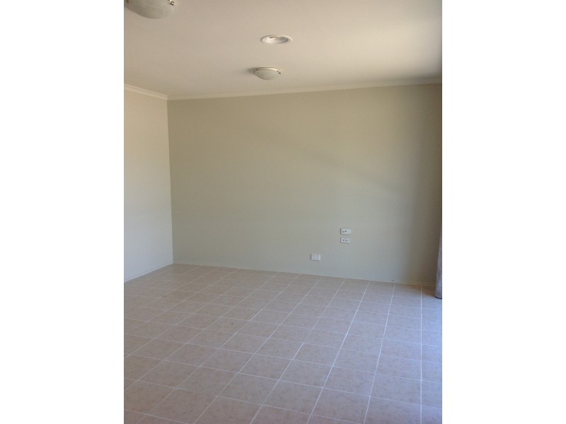 21 Jessie Street, Cranbourne North VIC 3977