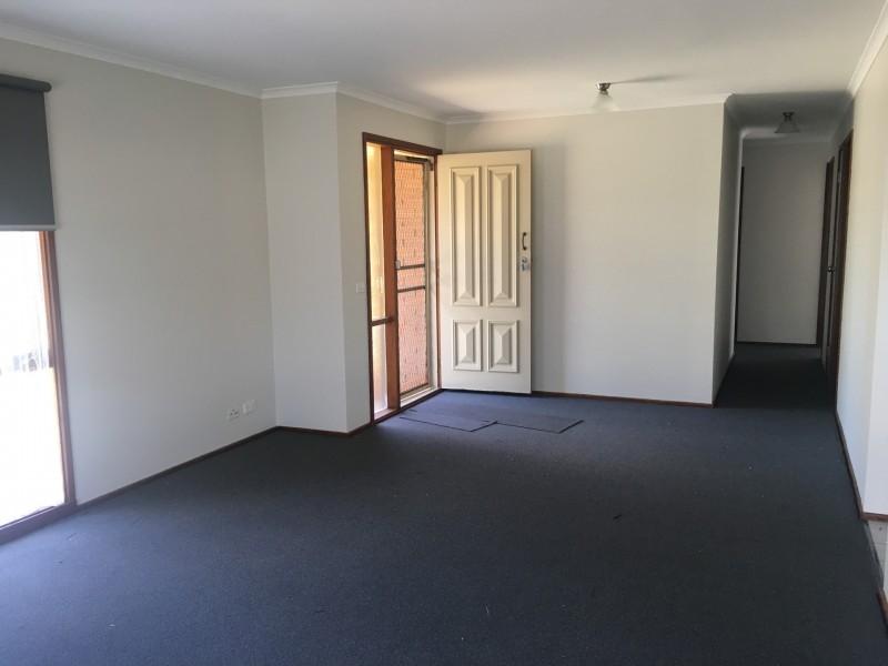 1 Fosters Court, Cranbourne VIC 3977