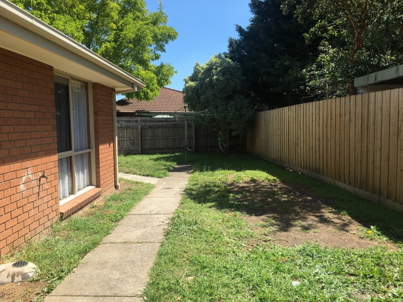 1 Fosters Court, Cranbourne VIC 3977