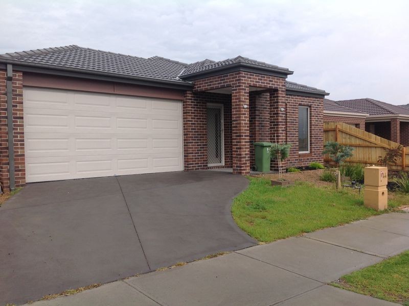 44 Banjo Circuit, Lynbrook VIC 3975